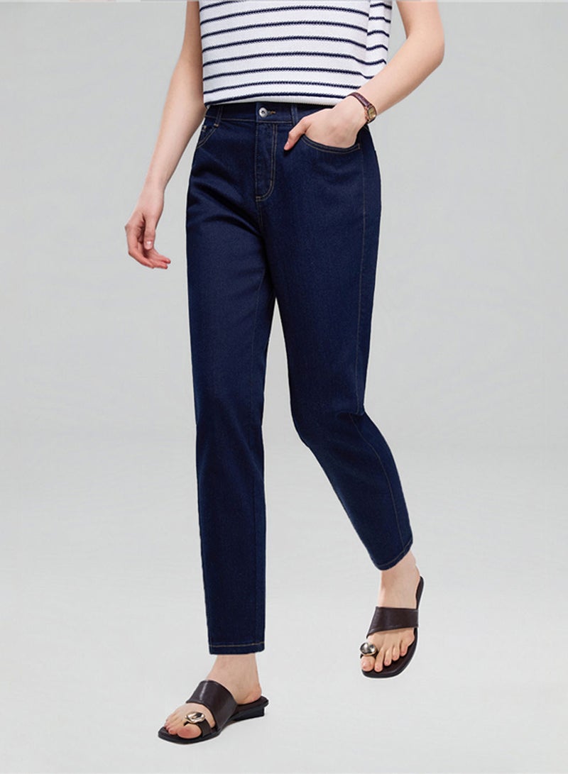 GIORDANO Women’s High‑Waist Ultra Stretch Straight Denim Jeans - Image 3